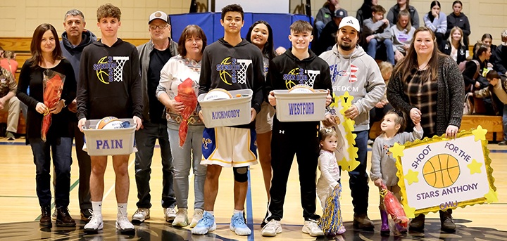 GMU boys honor seniors in close win vs Stamford/Jefferson